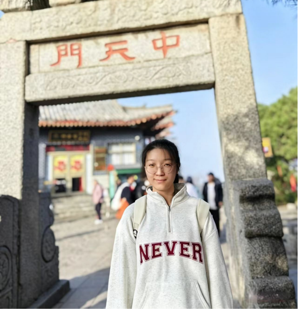 初心如磐担使命，青春逐梦赴征程 ——2026届优秀毕业生李佳潼